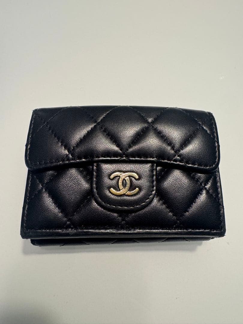 K*様 CHANEL キルティング ブラック 三つ折り財布