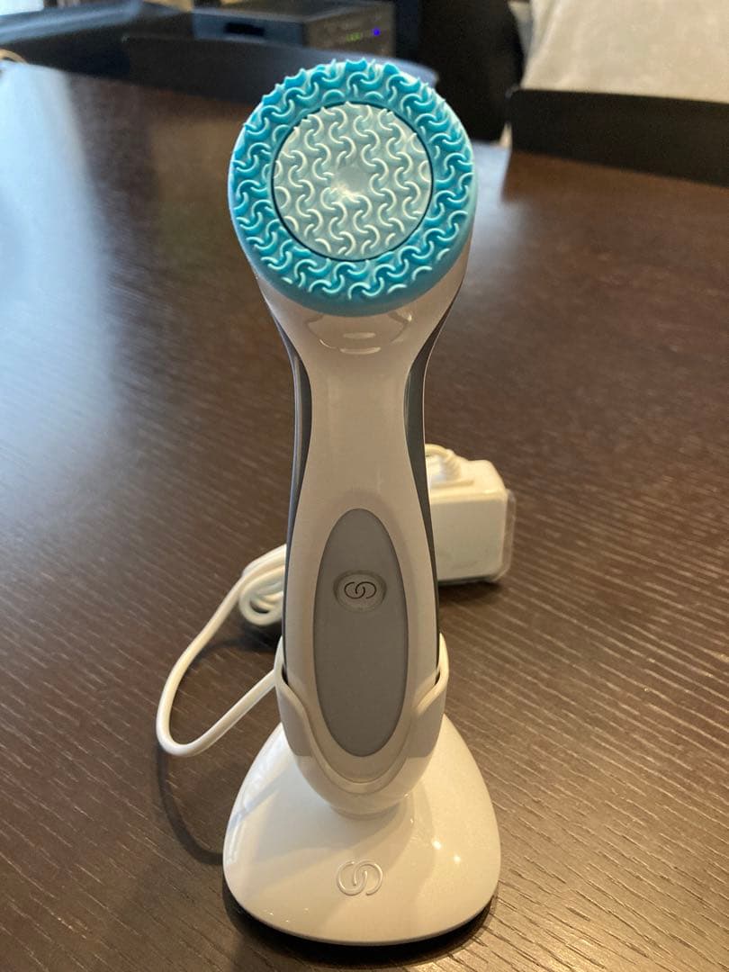 Nu Skin ニュースキン　ルミスパ 洗顔ブラシ （正規購入品）/充電器付き