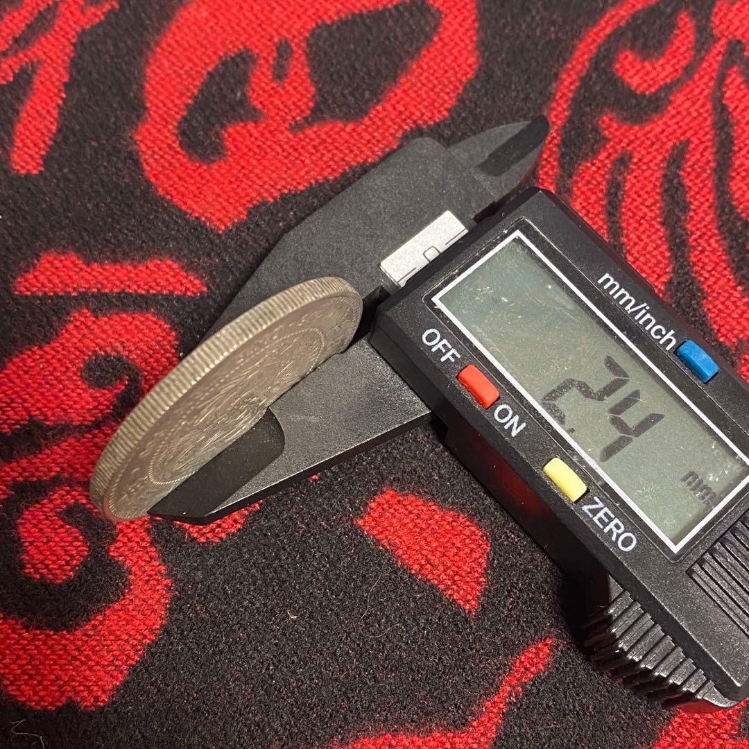 新1円銀貨（小型）　B21　明治23年　1890年　一圓　アンティーク