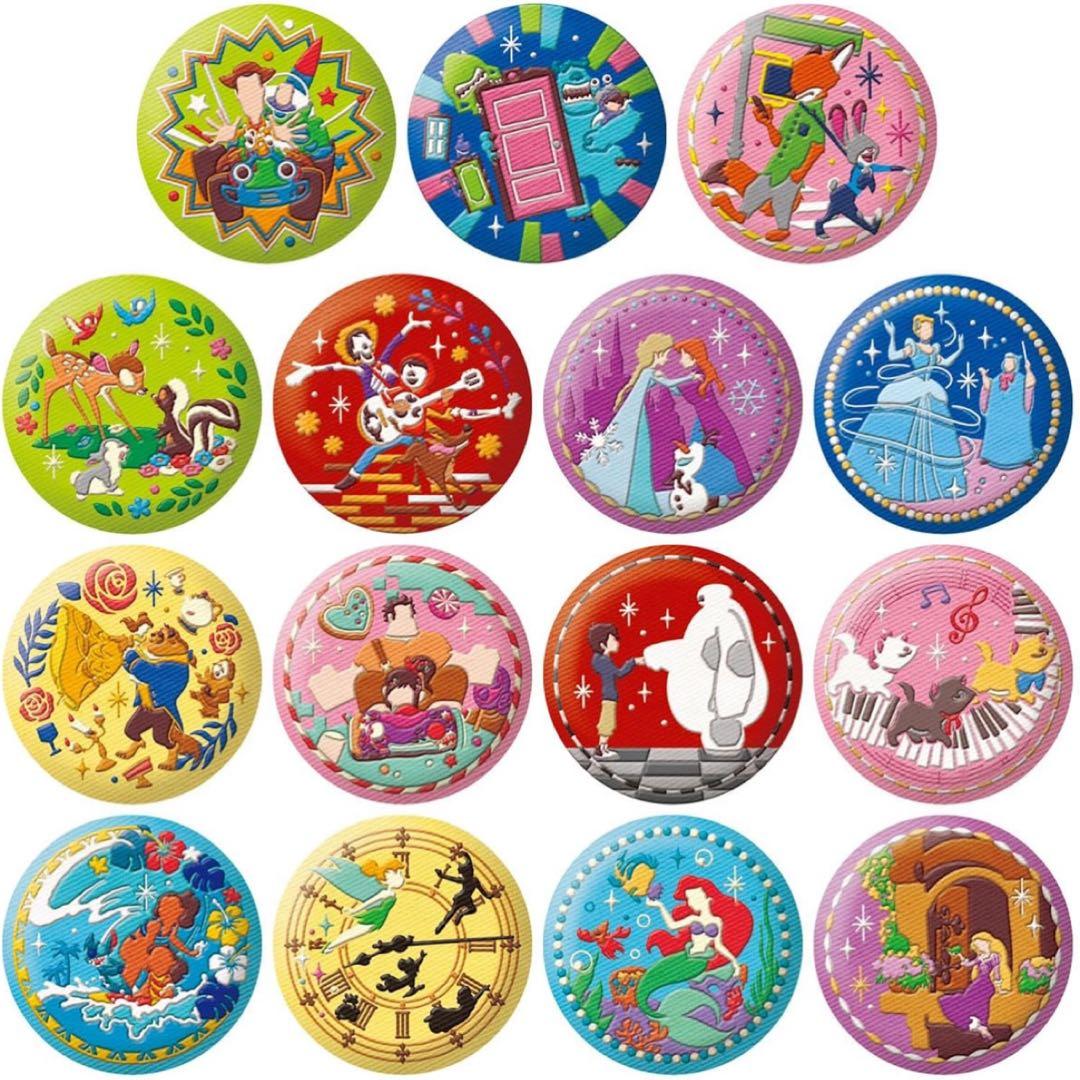 新品★Disney Characters【美女と野獣】刺繍缶バッジ★ビスケット2