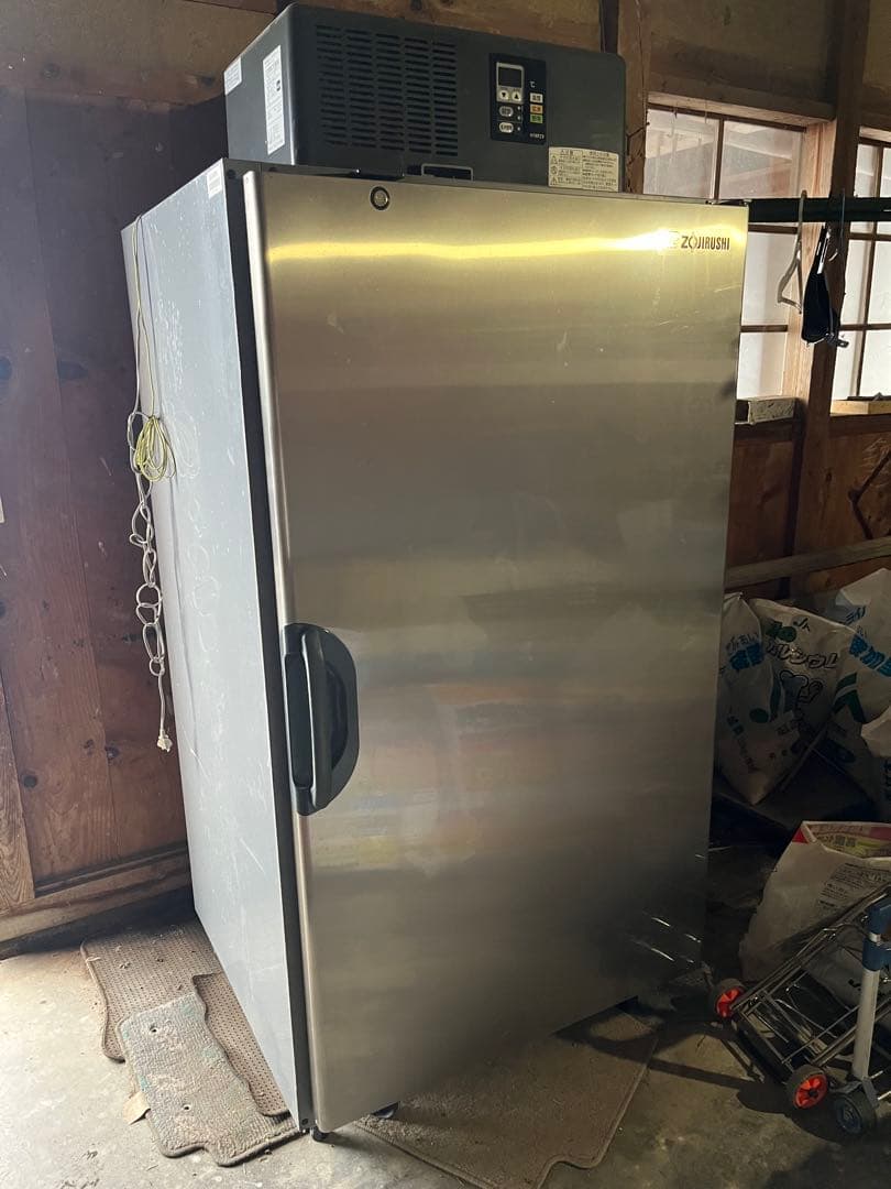 玄米野菜保冷庫　RZ-DH14KRH