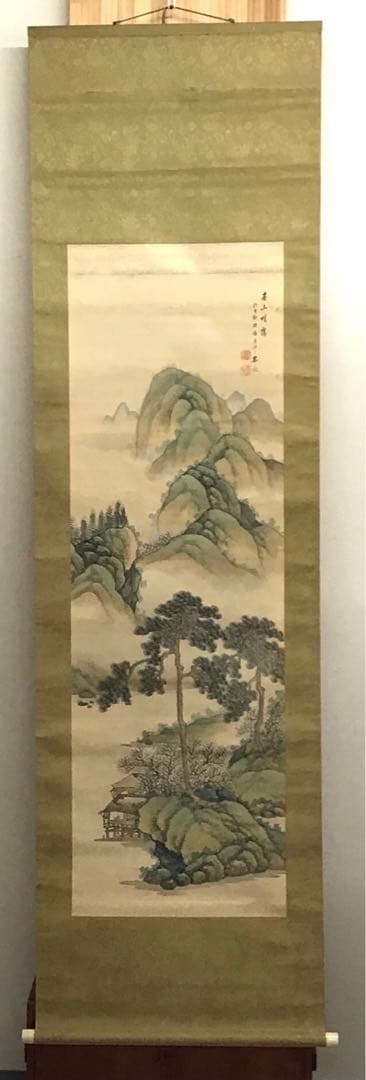 K茶道具　掛軸　春山暖靄(しゅんざんだんあい)　呉水作　配送用桐箱　S203KJ