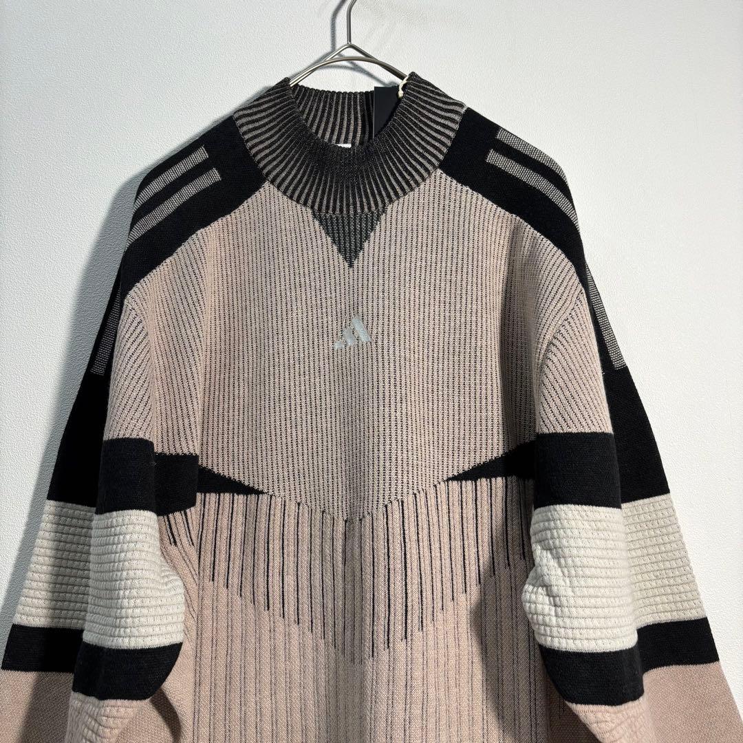 専用様…ピンクジャケットadidas モックネックセーターとキルティングパンツ