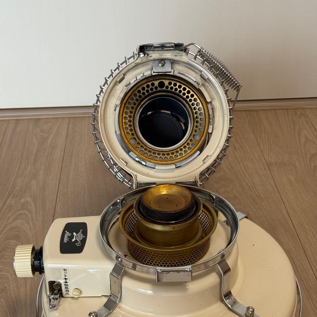 アラジンAladdin BF3911ホワイト 石油ストーブ　2017年製