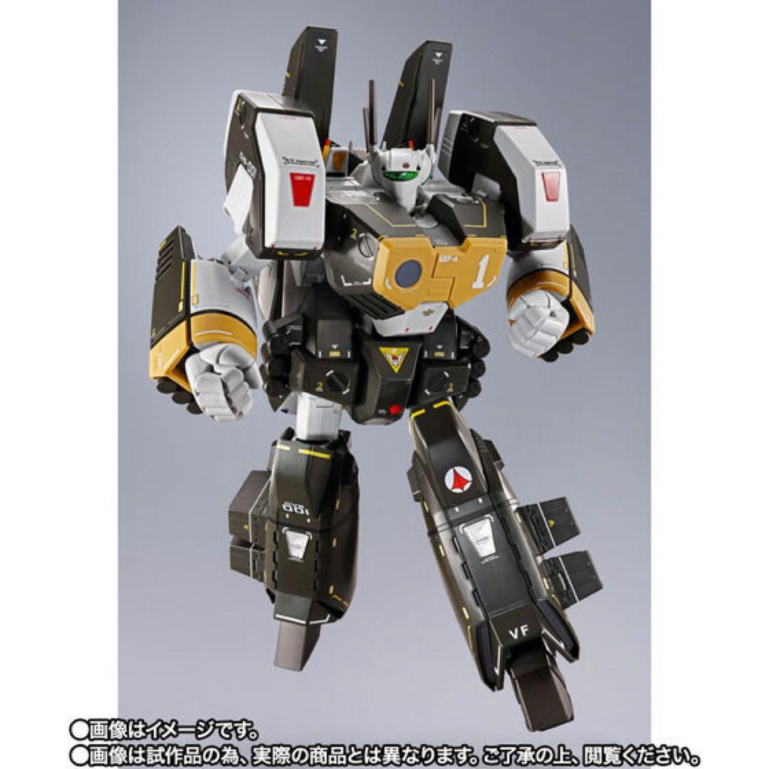 新品　DX超合金 VF-1S アーマードバルキリー（ロイ・フォッカースペシャル）