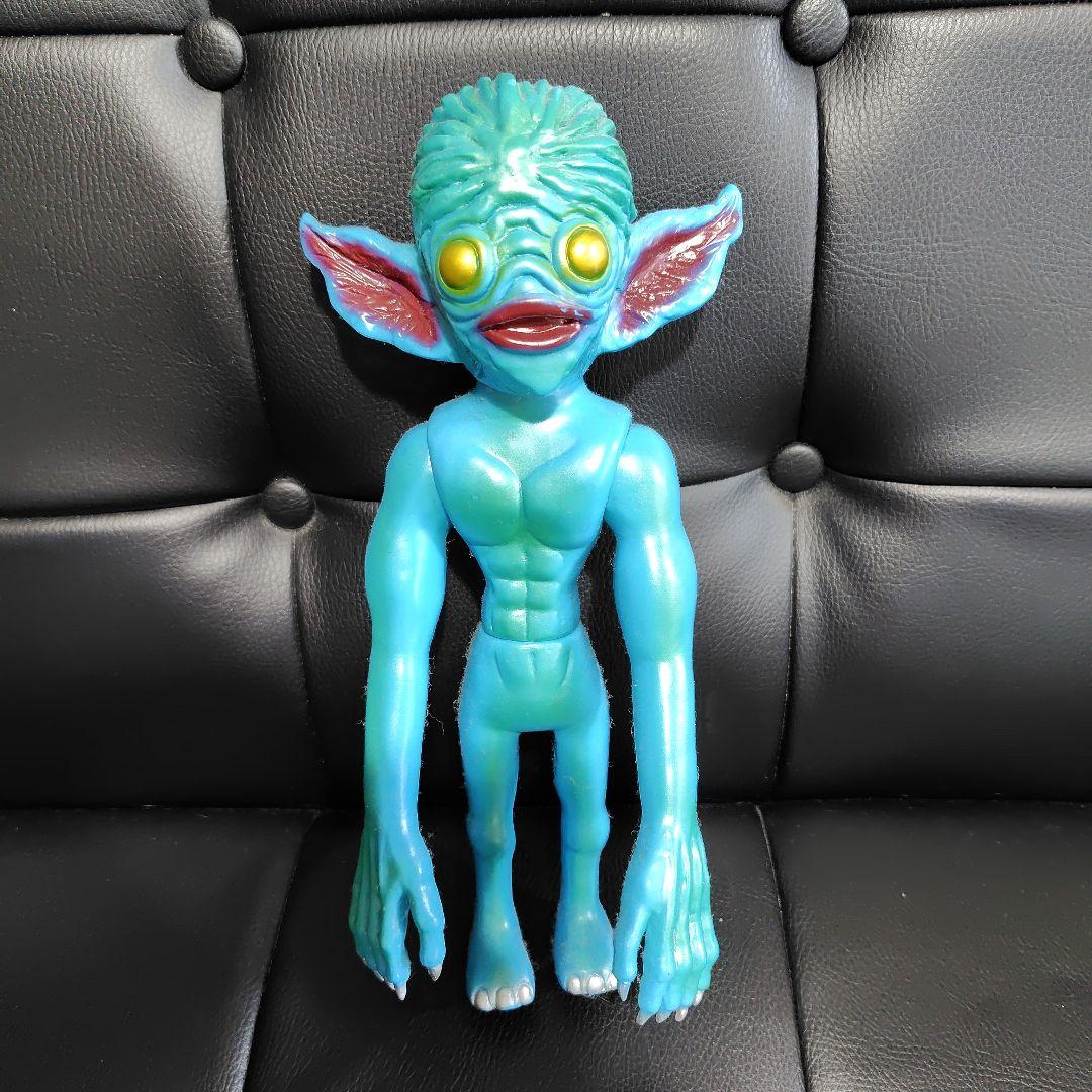 マーミット　宇宙人　青い怪獣フィギュア １９９７