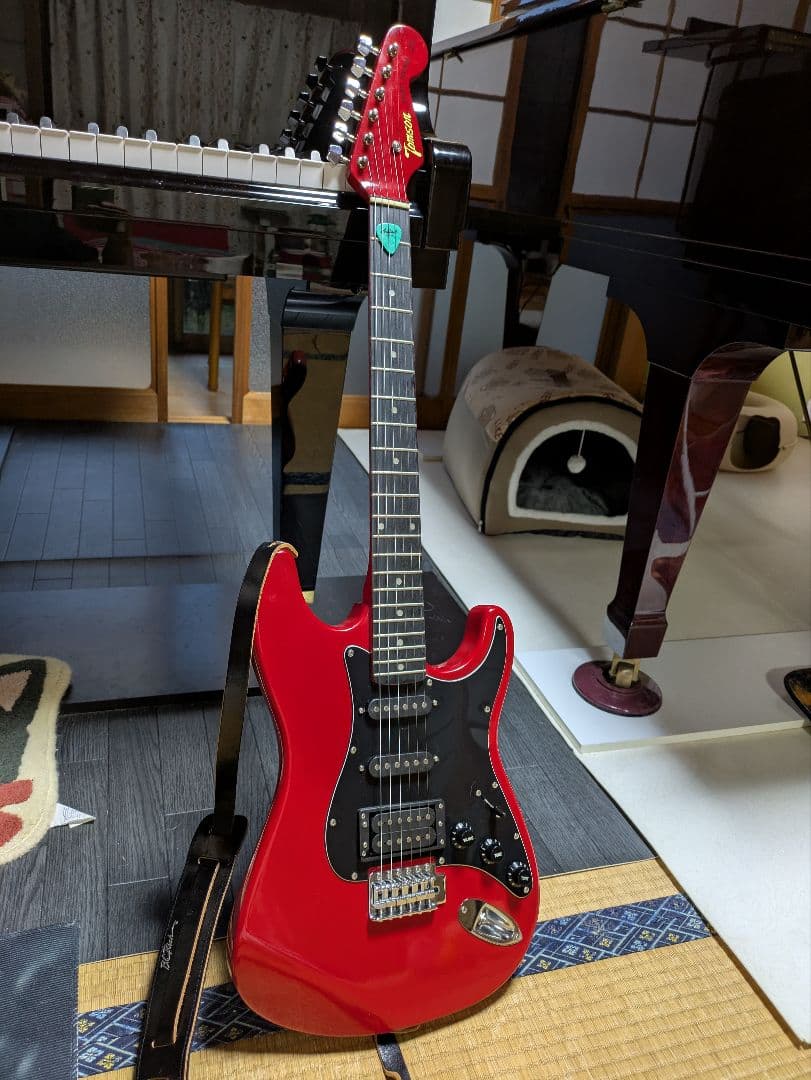 トムソン　Tomson エレキギター レッド　ストラト