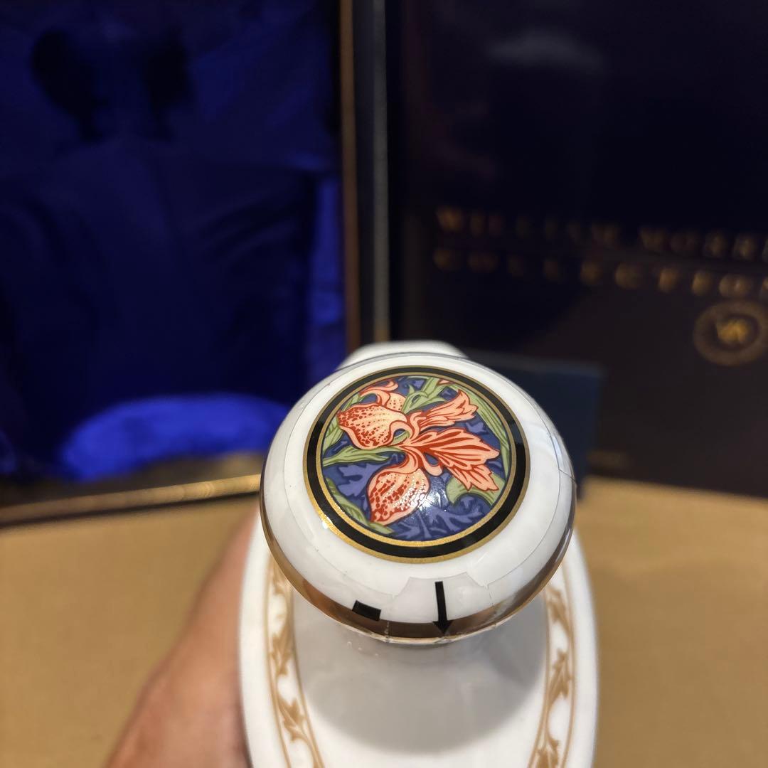 サントリー特製ウイスキー　ウイリアム・モリスコレクション　アイリス（IRIS）