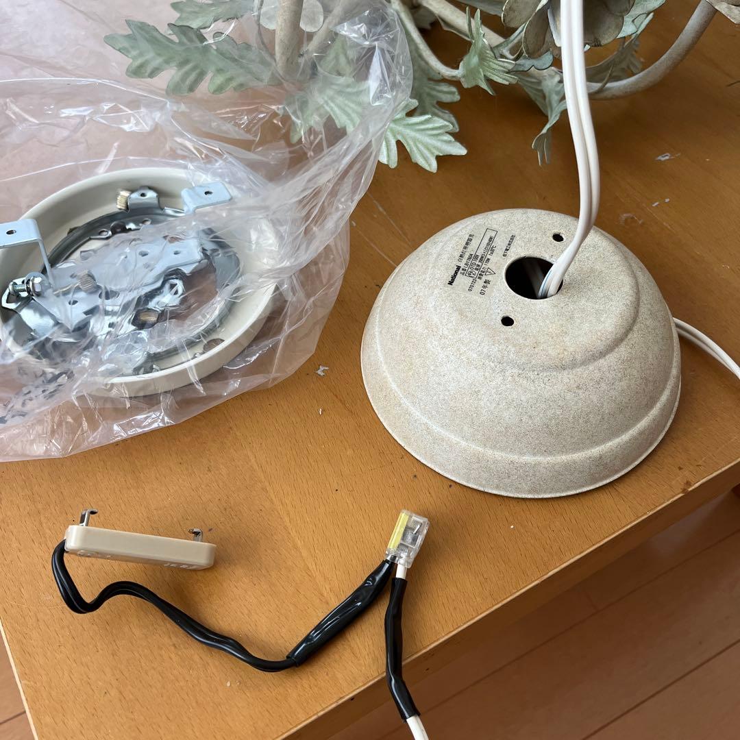 天井吊下型　白熱灯　アンティークシャンデリア　Maliarda（マリアルダ）