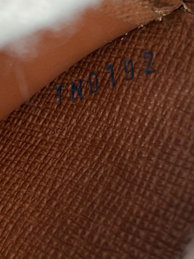 ルイヴィトン モノグラム ポルトフォイユ ジョイ 三つ折り財布 コアラ系