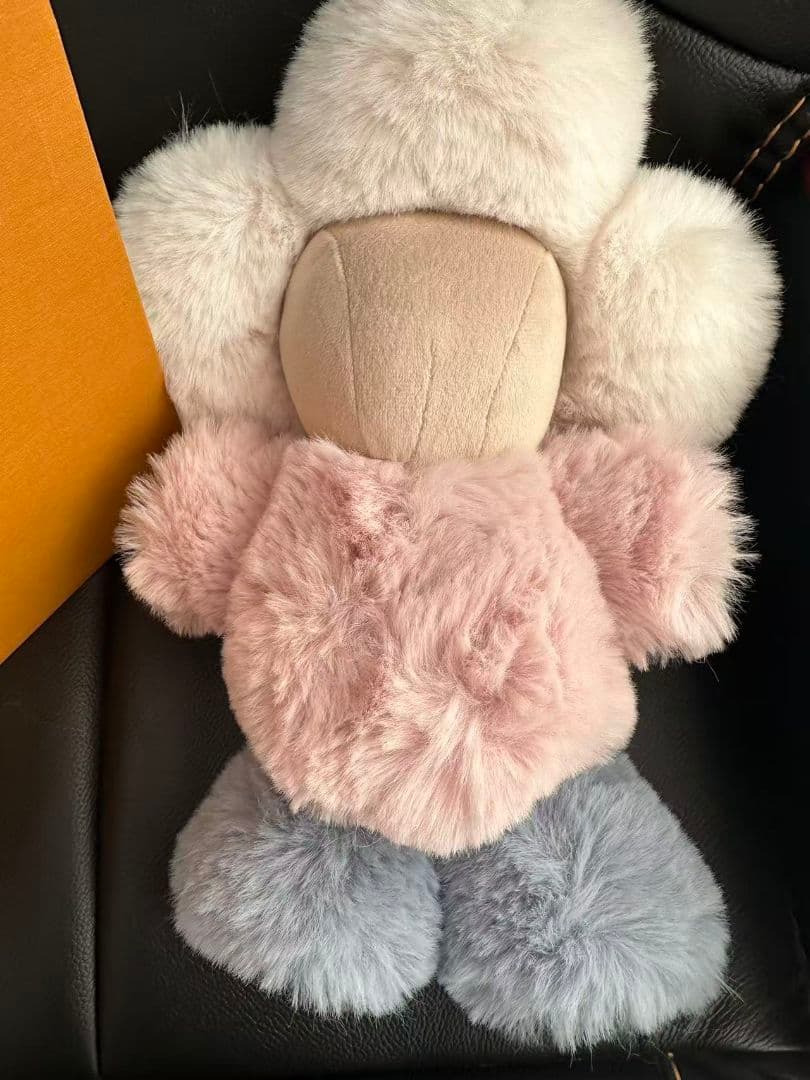 Louis Vuitton 花型ぬいぐるみ 本体　新品同様