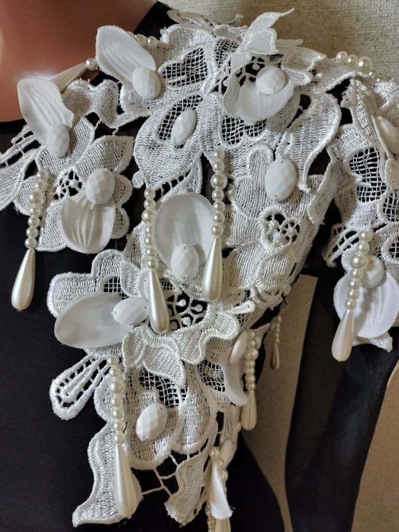 ジャンティ社交ダンス、スタンダードドレス、黒いドレスに白い小花が素敵！