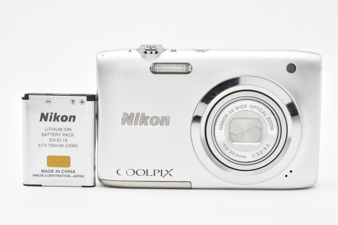 Nikon COOLPIX A100 ニコン コンパクトデジタルカメラ