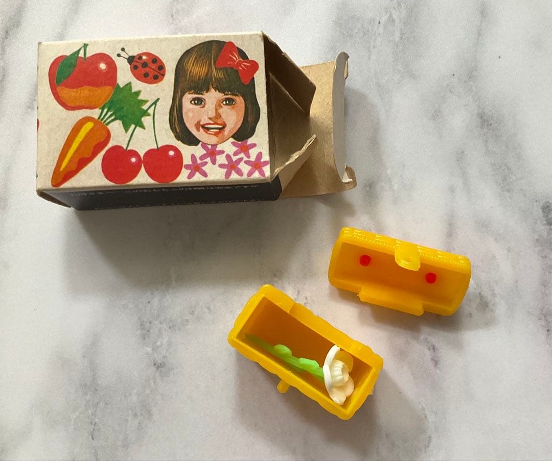 昭和レトロ　グリコ　おまけ　箱つき　未使用　お花の入ったバスケット