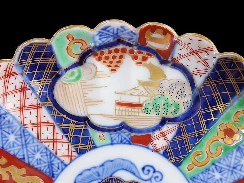 大聖寺伊万里　金襴手　紋章に菊花皿 　5寸皿　CYx