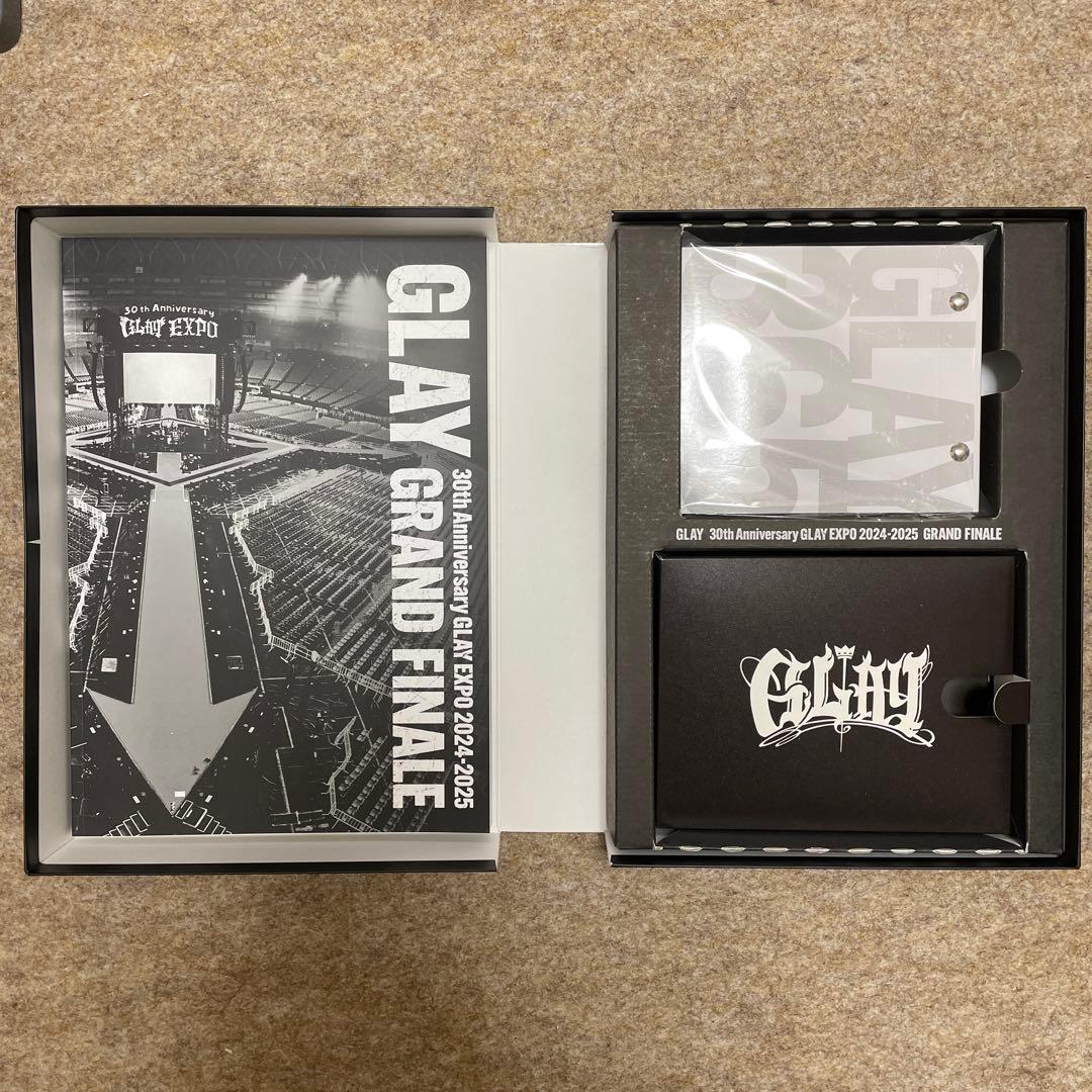 GLAY 30周年 GRAND FINALE カレンダー　写真集　セット