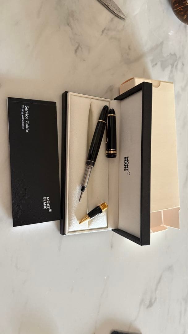 MONT BLANC とボールペンセット