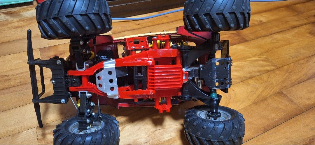 タミヤ モンスタービートル 1/10オフロードラジコン