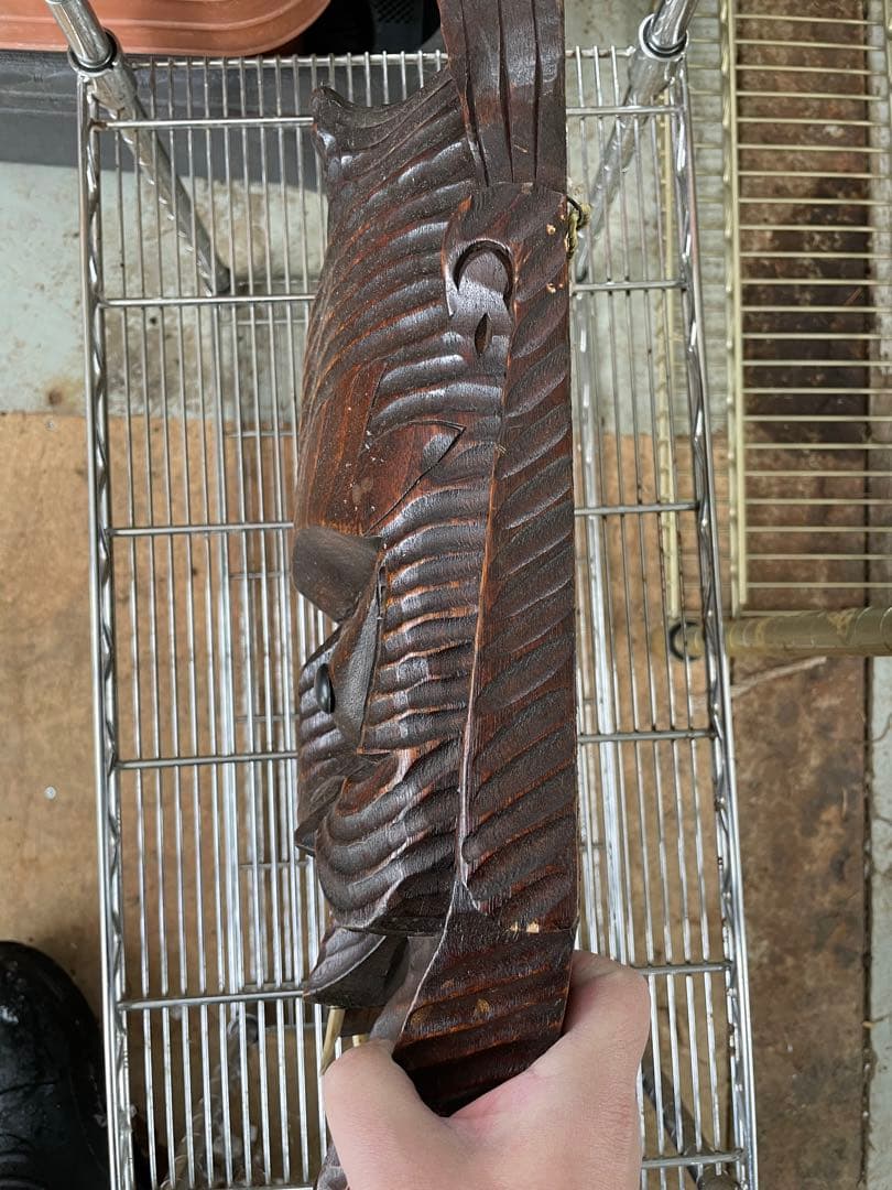 木製彫刻マスク 波状デザイン　一枚物