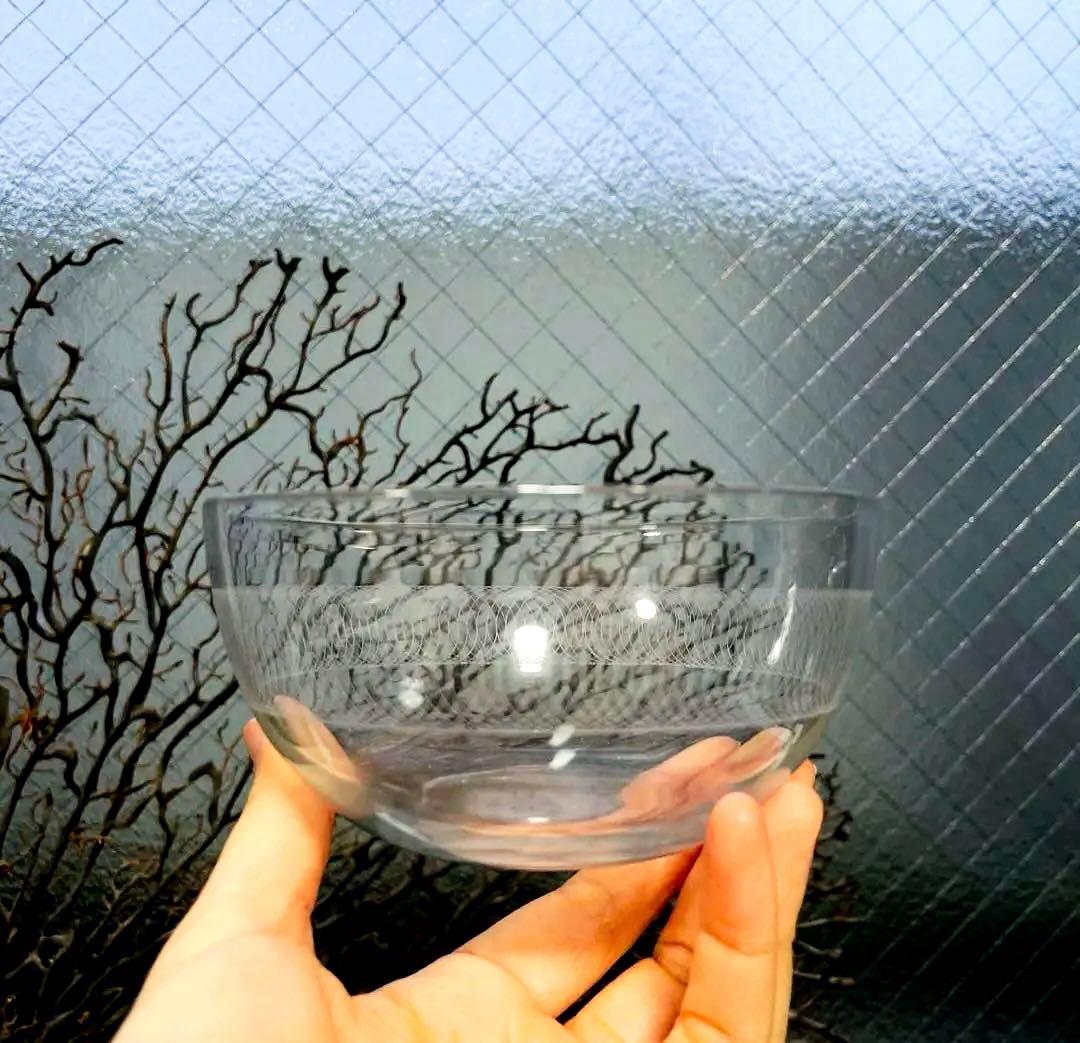 骨董　時代ガラス　グラヴィール技法　薄張りガラス　碗型　ボウル　ウランガラス１客