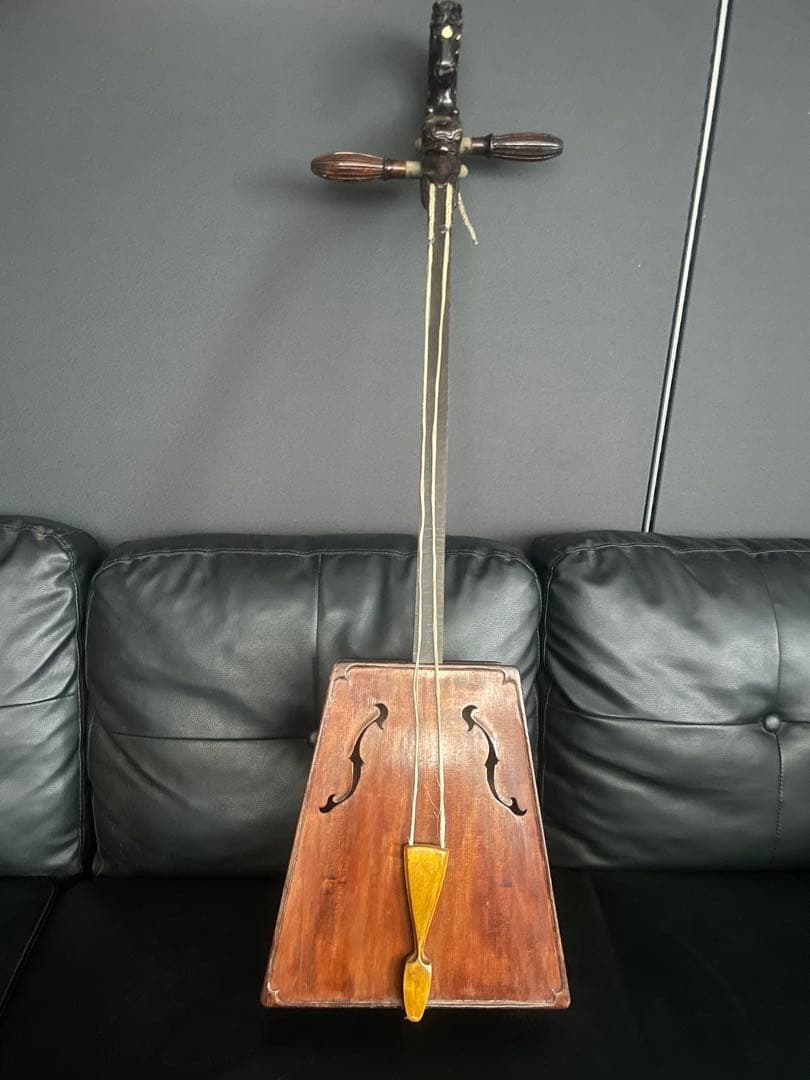 なか馬頭琴、民族楽器　モンゴル