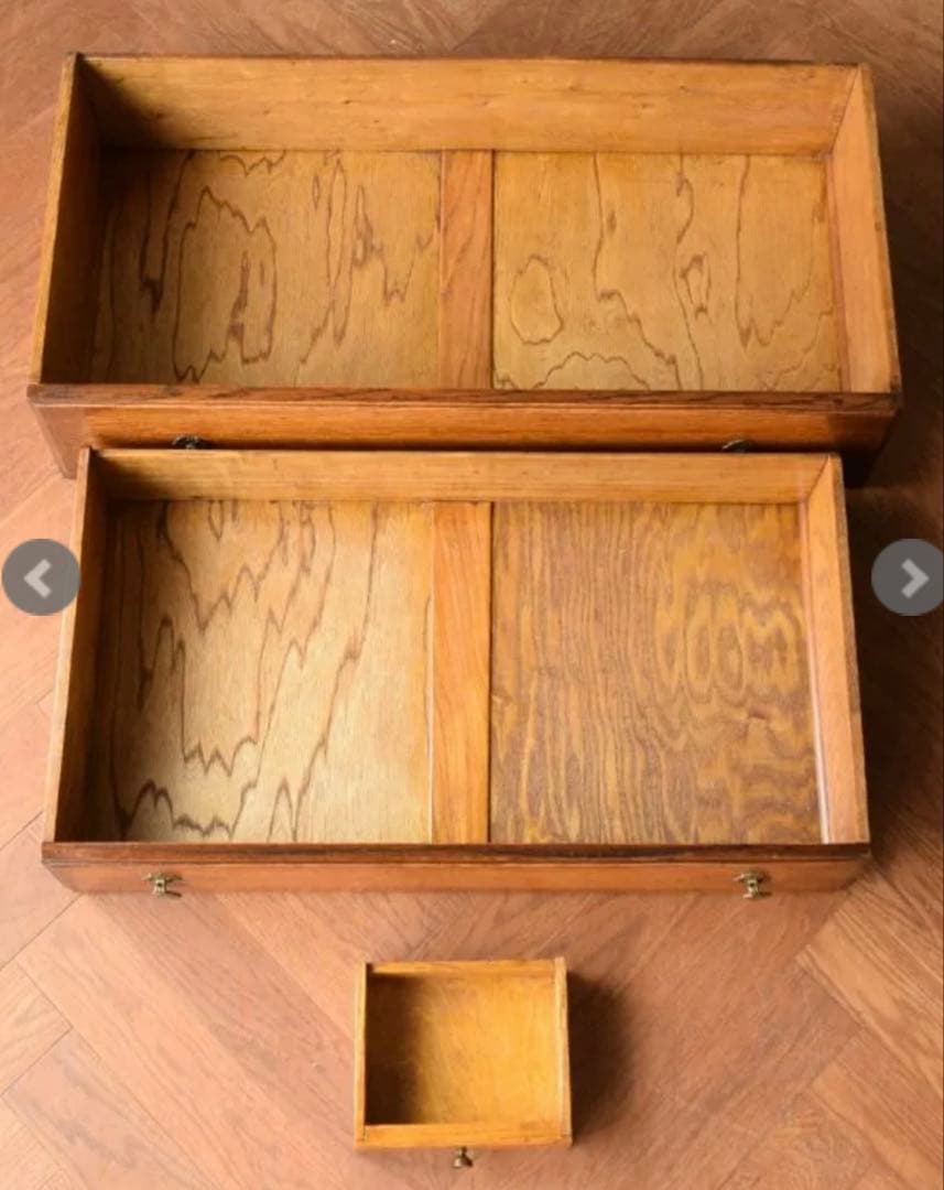 イギリスから届いたアンティークの本棚付きデスク、ビューロー