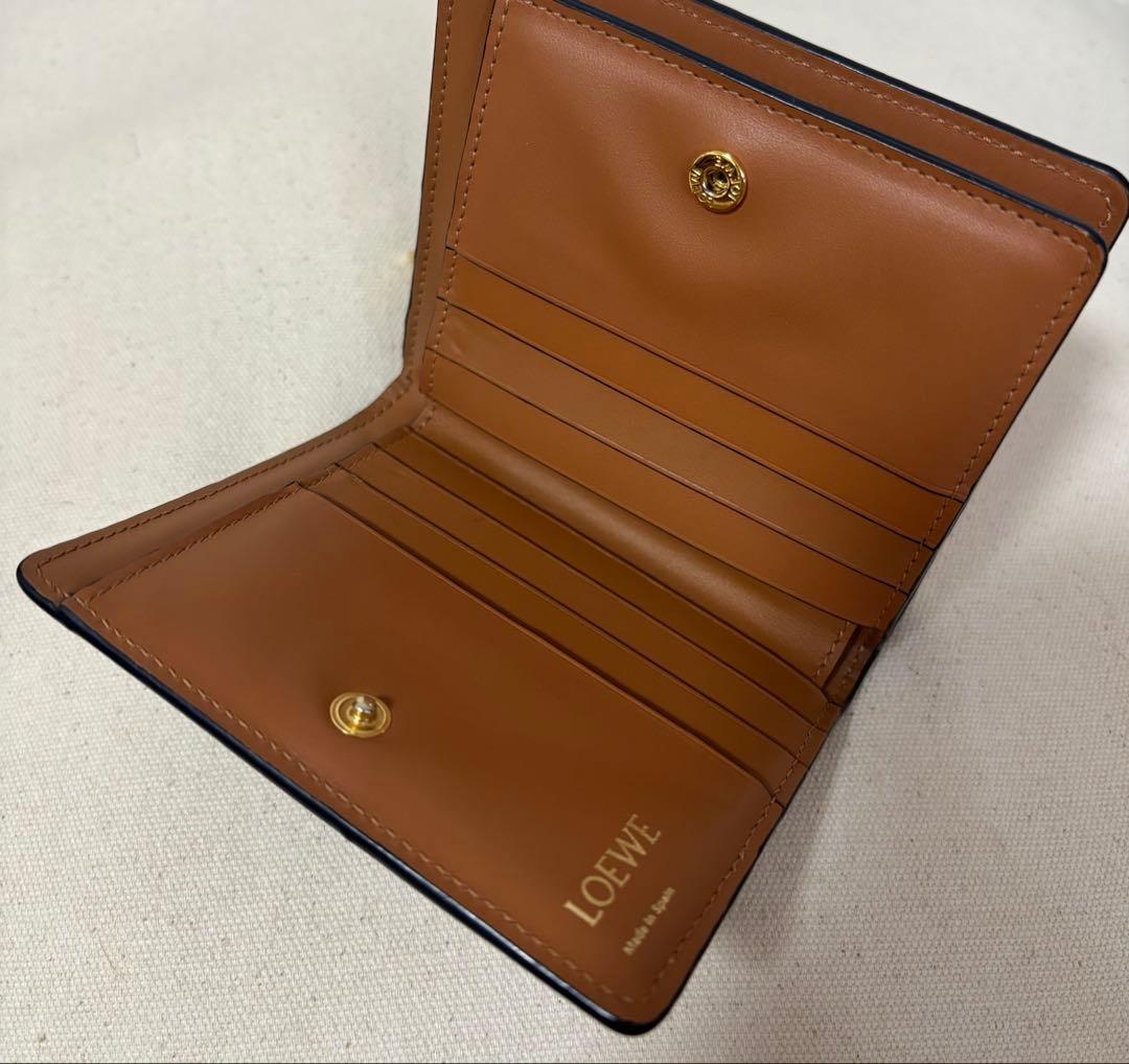 LOEWE コンパクトジップ ウォレット　エンボスシルクカーフ　リピート