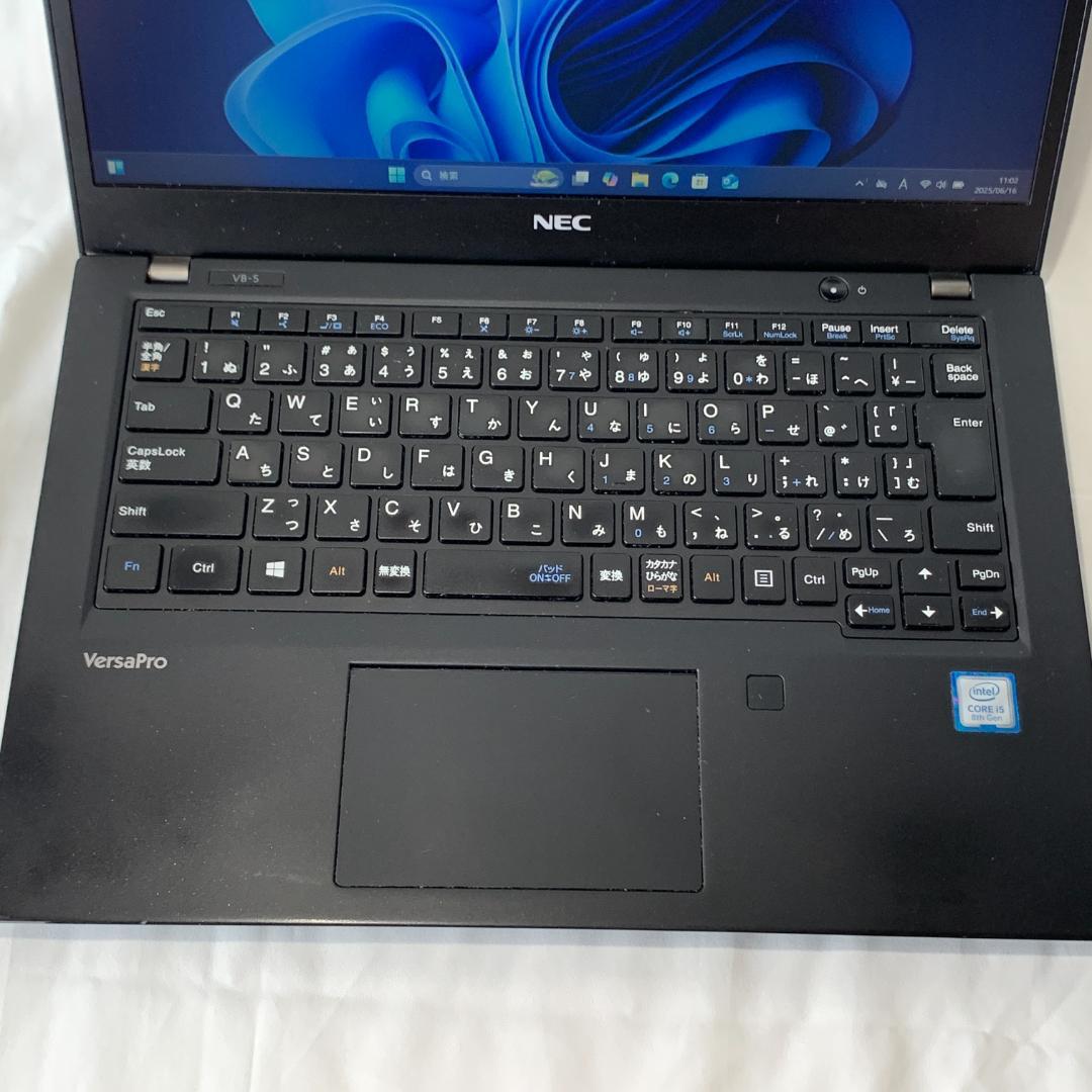 N04C【美品】NEC 13.3型/i5第8世代/8GB/512GB g