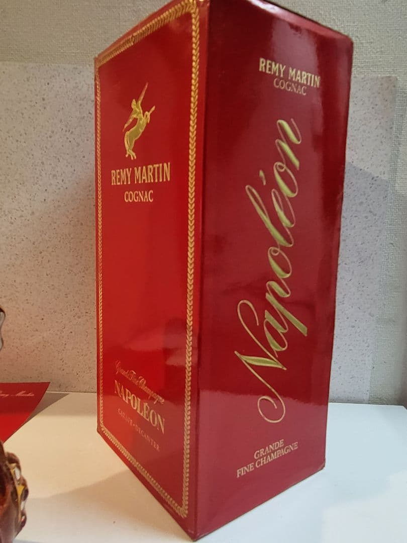 ウイスキー REMY MARTIN NAPOLEON COGNAC 750ml