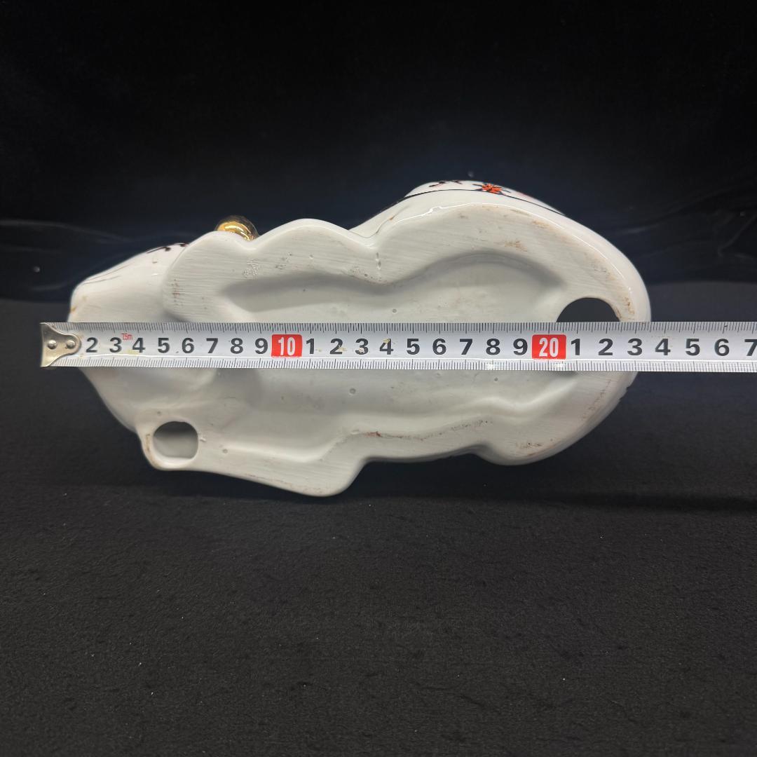 古伊万里 染錦 眠り猫 金彩色絵 猫 置物 招き猫 縁起物 24cm