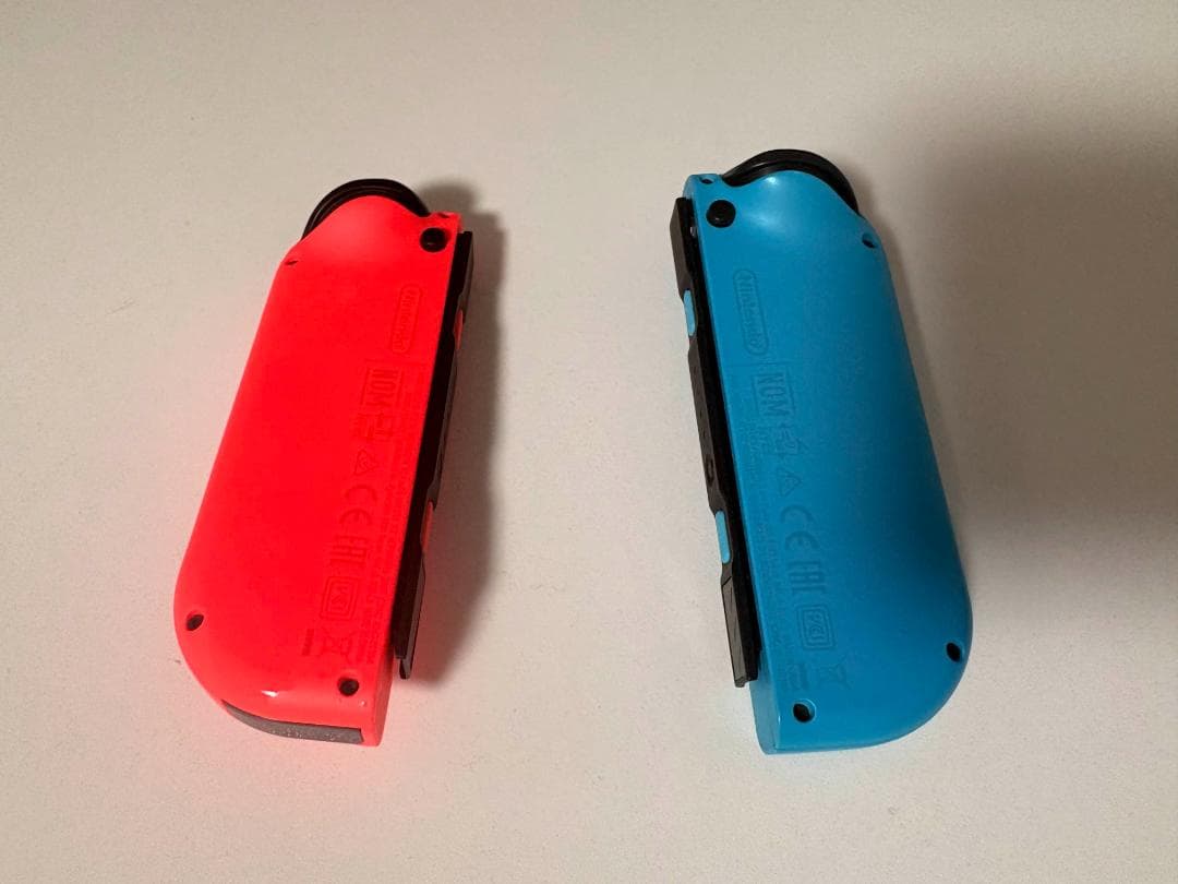 美品 Nintendo Switch 本体（ネオンブルー/レッド）