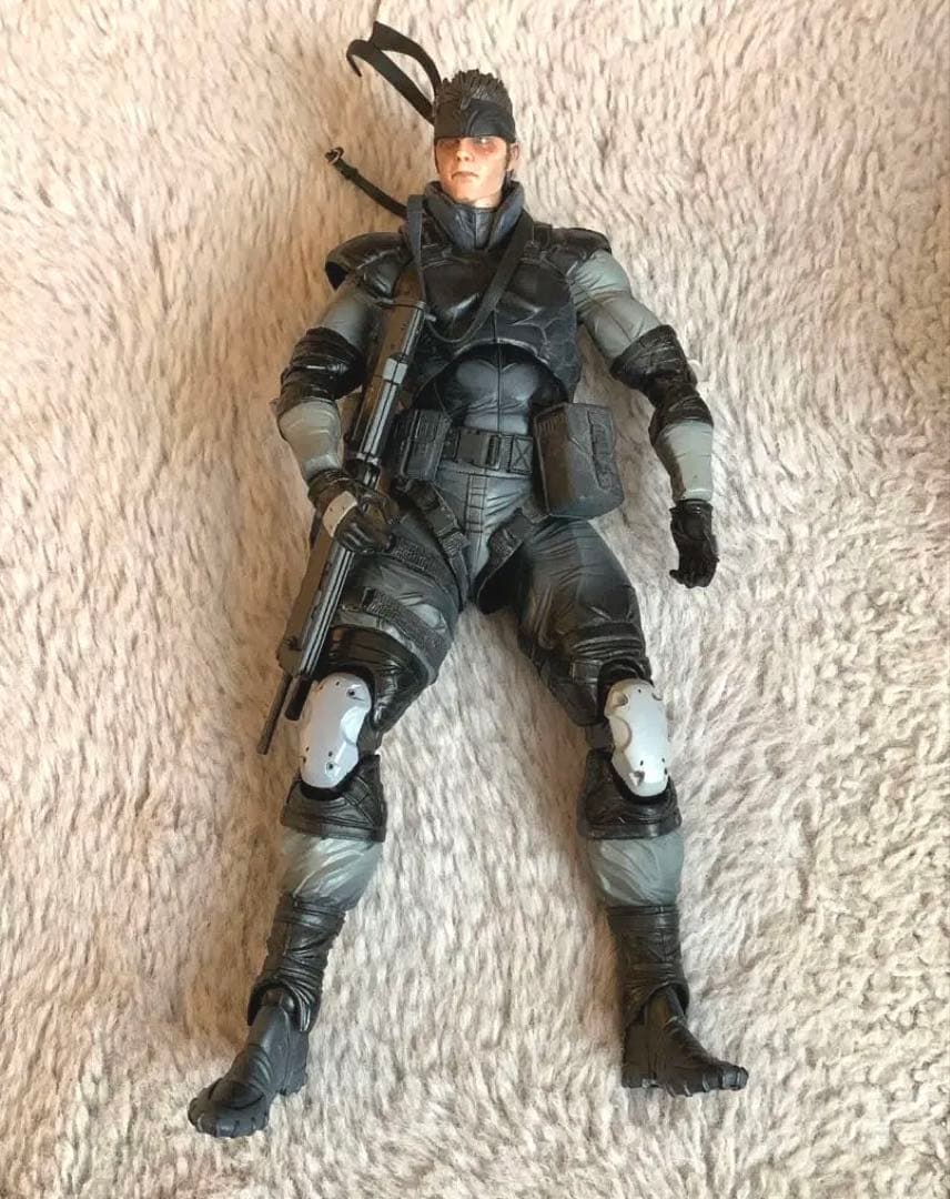 L GEAR SOLID プレイアーツ改 ソリッド・スネーク