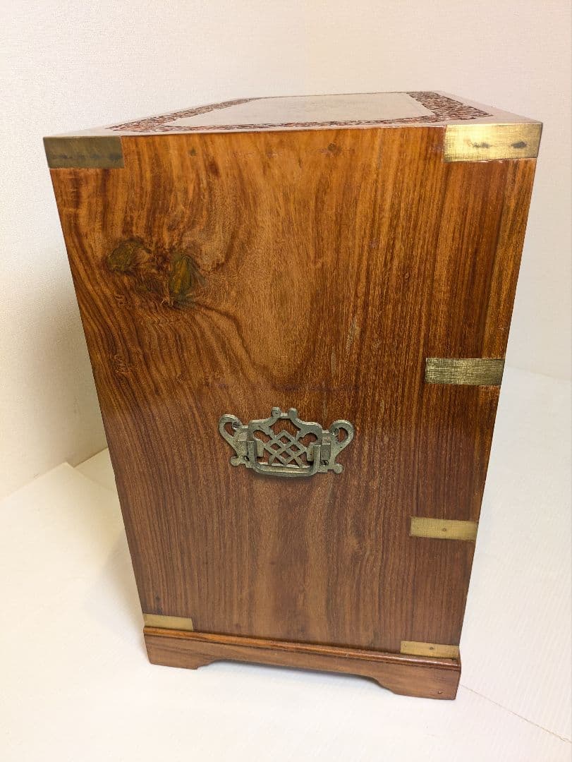 アンティーク　木彫　家具　彫刻　 チェスト 引き出し