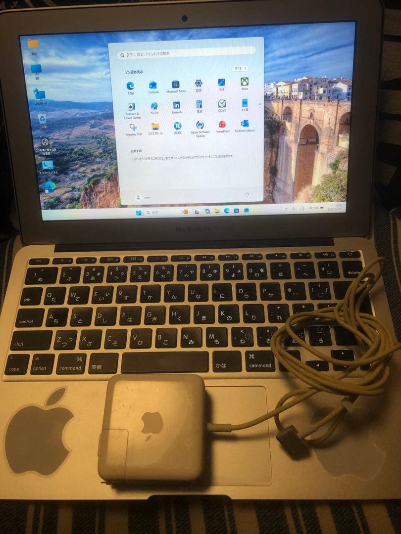 MacBook Air(11-inch, Early 2015)i7年末年始限定