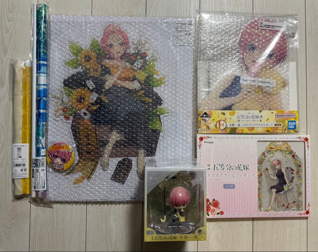 五等分の花嫁　中野一花　UGCコラボ　アクスタセット　値下げ、バラ売り不可