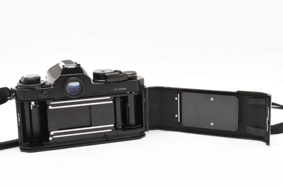 ★各部モルト張り替え済・美品★ ニコン Nikon FE ボディ #19587