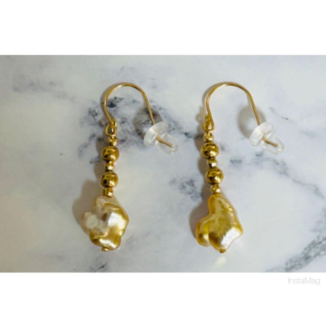 (M0119-6)K18YG南洋白蝶ゴールデンケシパールアメリカンピアス