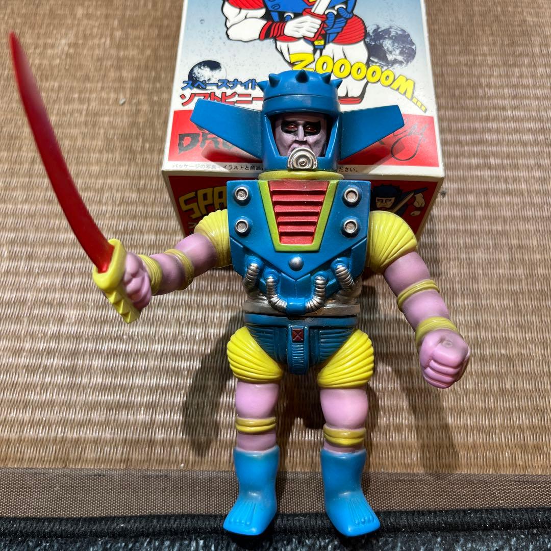 パンクドランカーズコラボSPACE KNIGHT CONNELL フィギュア