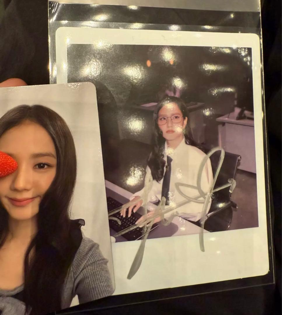 BLACKPINK ジス AMORTAGEマカオ入場者限定 サイン入りポラロイド