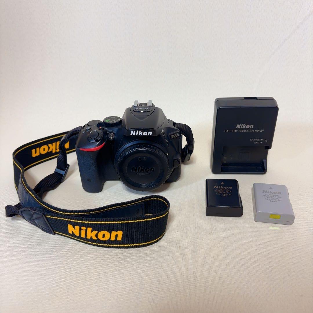 Nikon D5500 バッテリー2個 ボディ デジタル一眼レフカメラ 本体